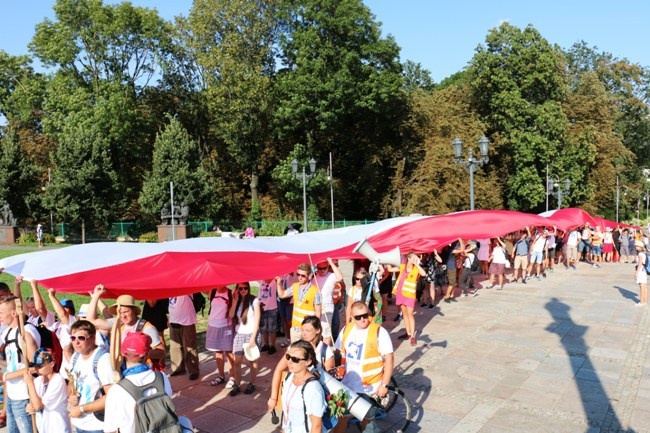 Wejście pielgrzymki radomskiej - jasnogórski szczyt i kaplica Cudownego Obrazu