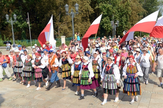 Wejście pielgrzymki radomskiej - Aleje NMP