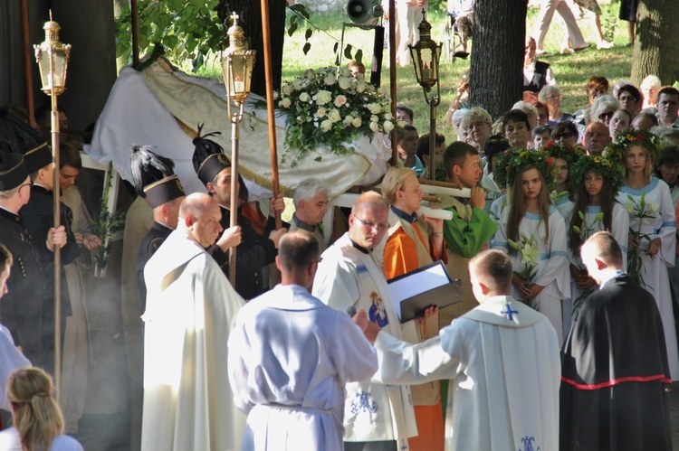 Zaśnięcie Najświętszej Maryi Panny w Piekarach Śl.