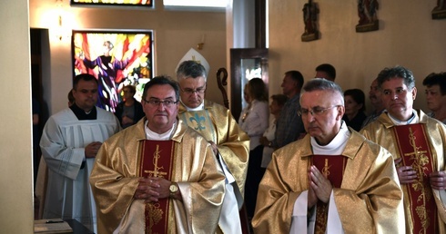 Zawierzenie diecezji i synodu św. Maksymilianowi
