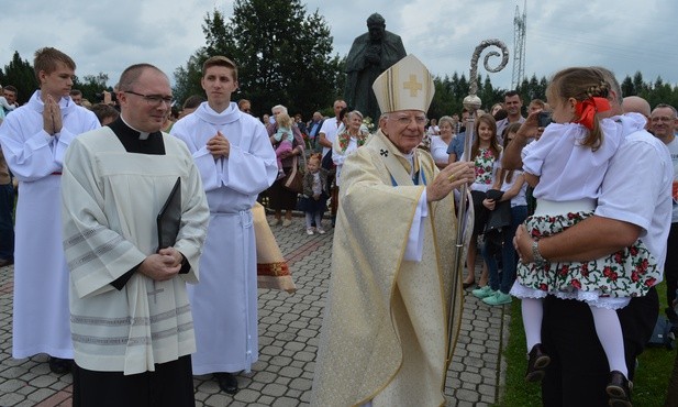 Abp Jędraszewski: Brońcie godności człowieka!