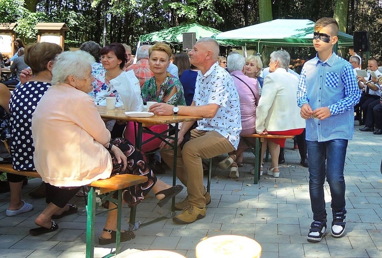 Piknik parafialny i "Bukiet ziela" w Głębowicach - 2018