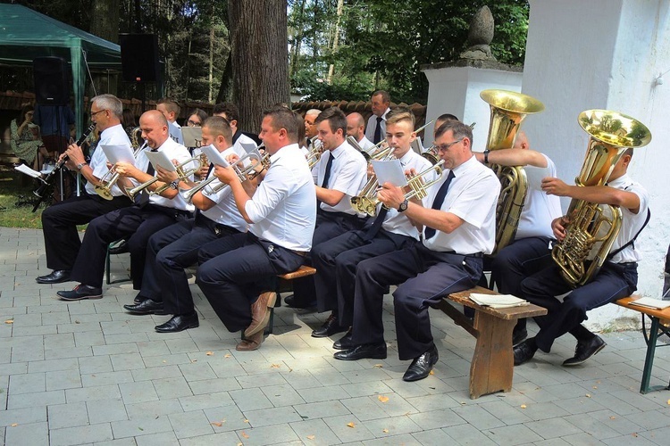 Piknik parafialny i "Bukiet ziela" w Głębowicach - 2018