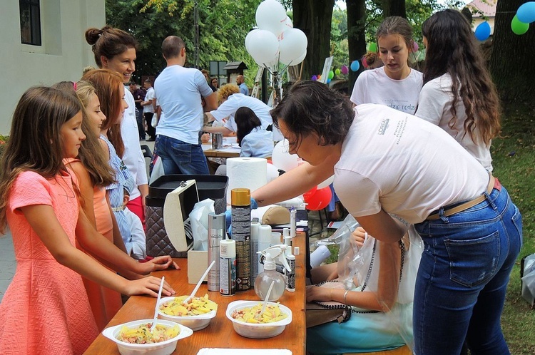 Piknik parafialny i "Bukiet ziela" w Głębowicach - 2018