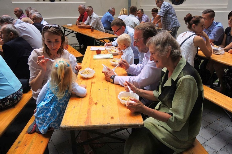 Piknik parafialny i "Bukiet ziela" w Głębowicach - 2018