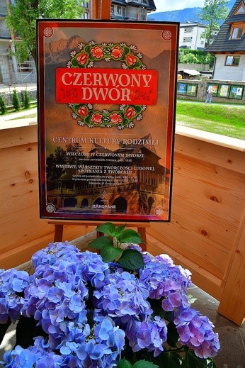 Otwarcie "Czerwonego Dworu" 