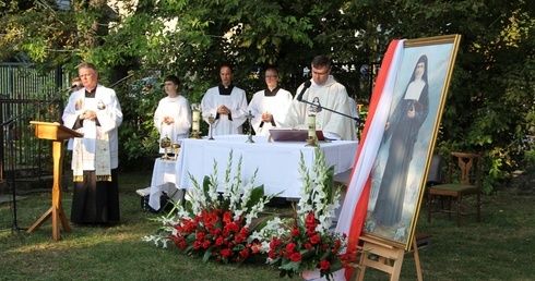 Msza św. przy kapliczce św. Rocha w Łowiczu