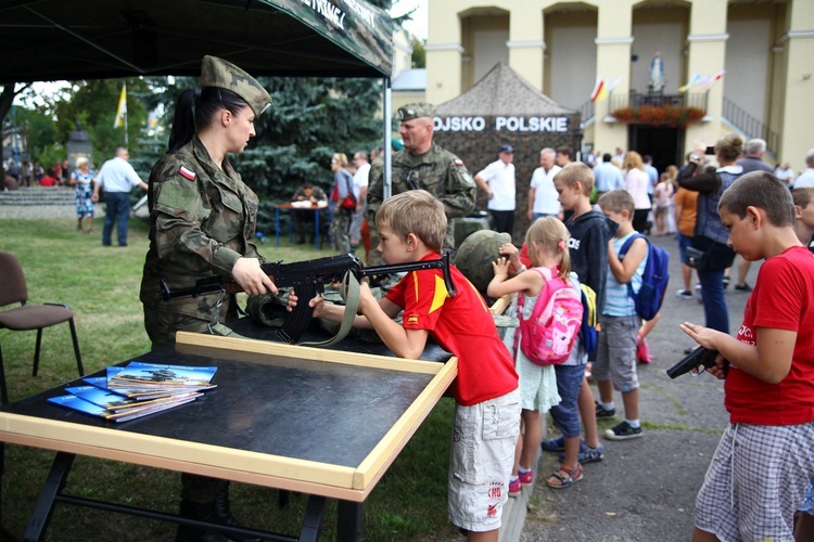 Obchody Święta Wojska Polskiego w Skierniewicach