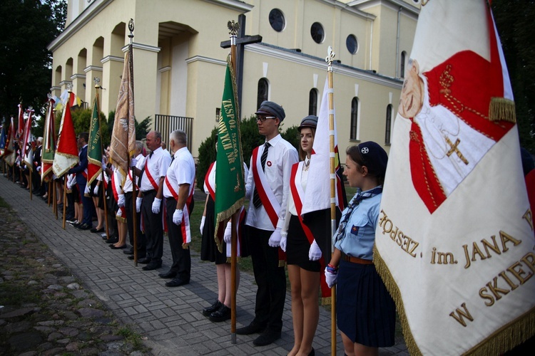 Obchody Święta Wojska Polskiego w Skierniewicach