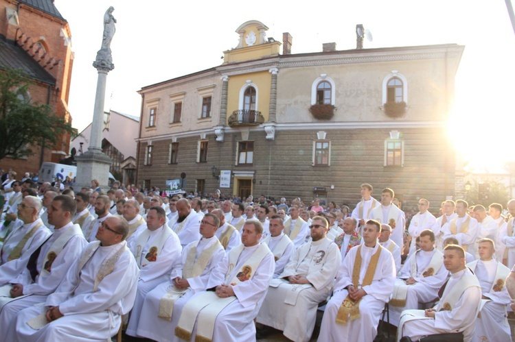 Msza św. na rozpoczęcie 36. PPT na Jasną Górę