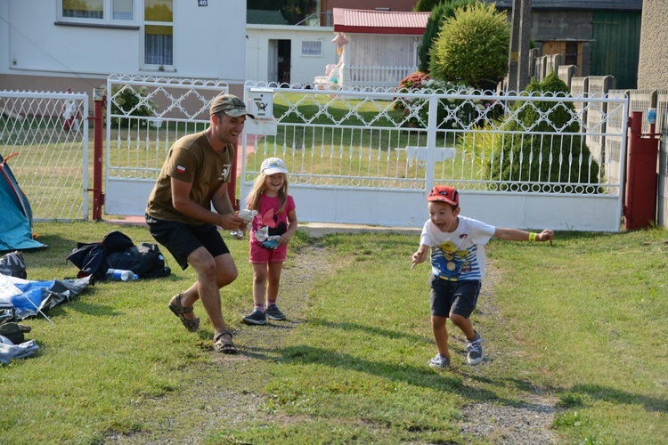 Kilkanaście kilometrów przed Jasną Górą