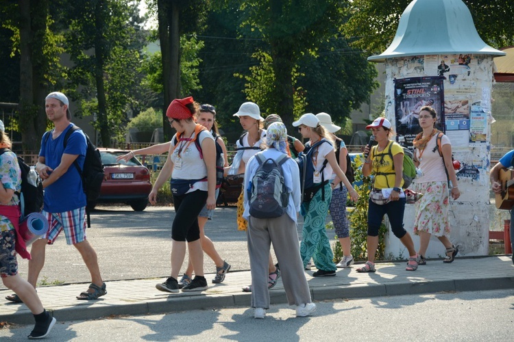 Kilkanaście kilometrów przed Jasną Górą