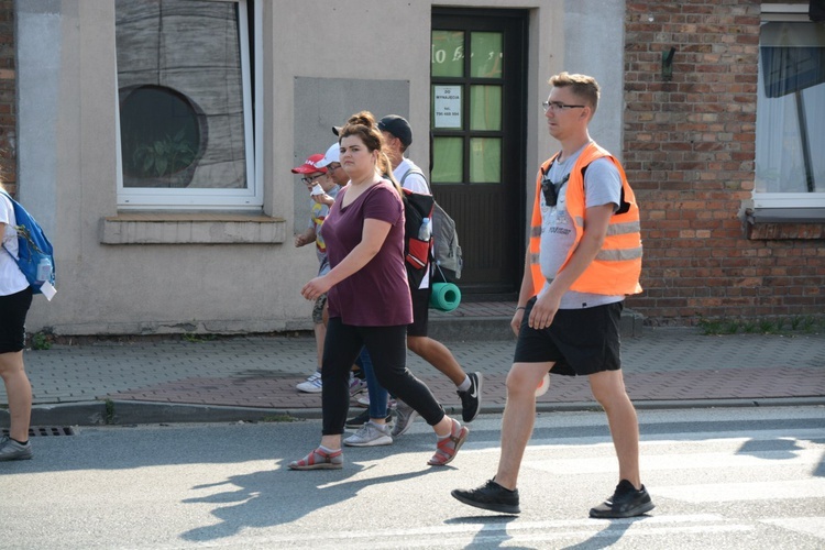 Kilkanaście kilometrów przed Jasną Górą