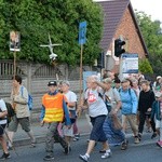 Pielgrzymi zdobywają Jasną Górę