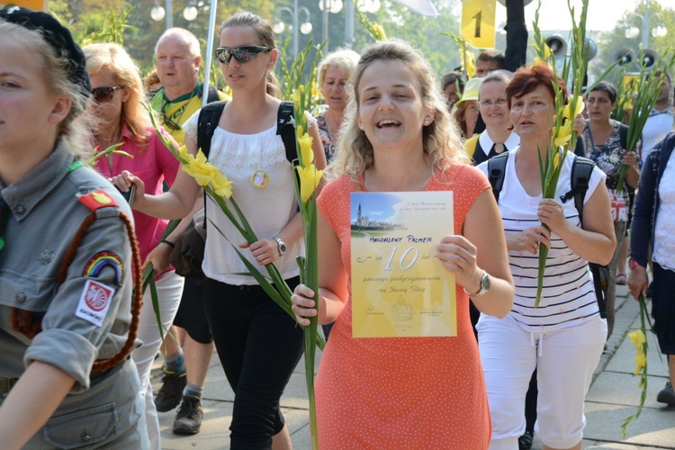 "Jedynki" na ostatniej prostej