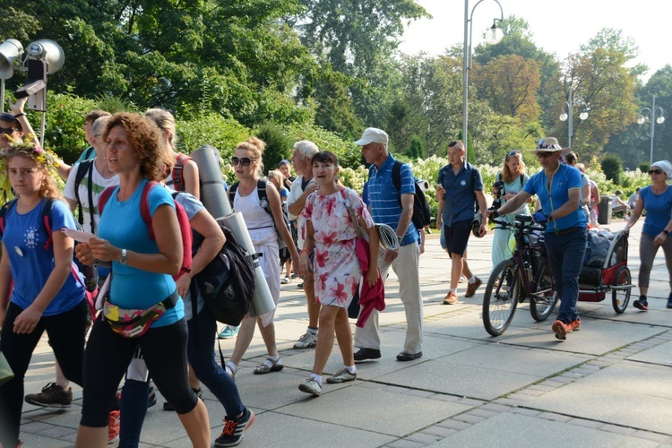 "Jedynki" na ostatniej prostej