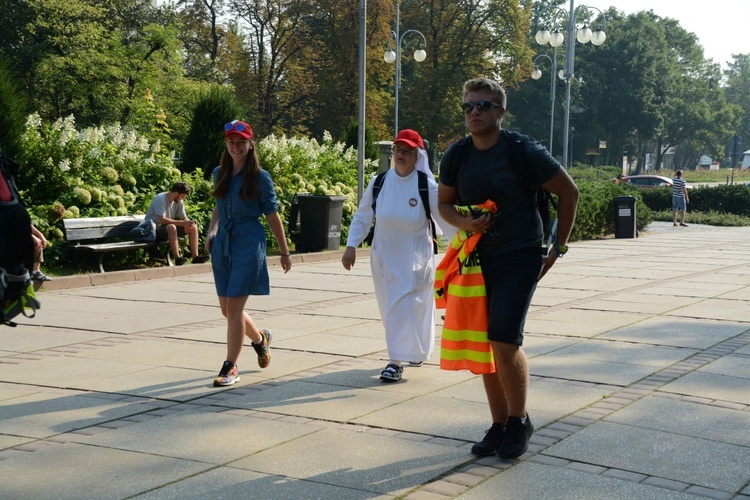 "Jedynki" na ostatniej prostej