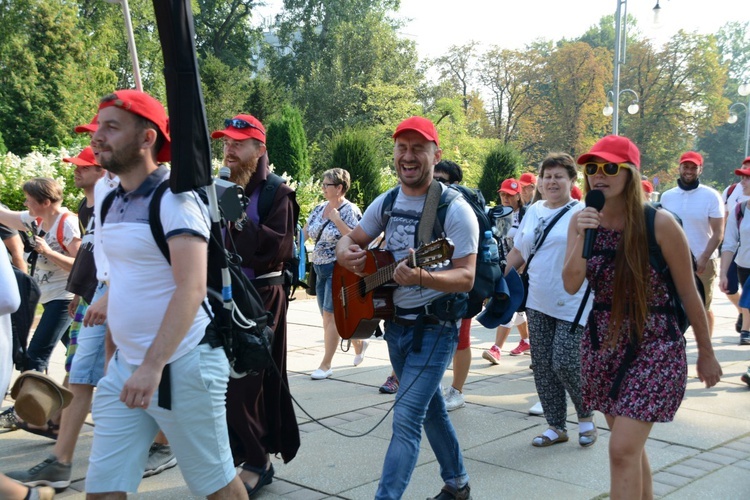 "Jedynki" na ostatniej prostej