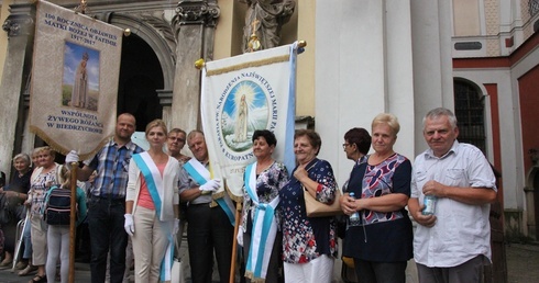 Dlaczego warto odmawiać Różaniec?