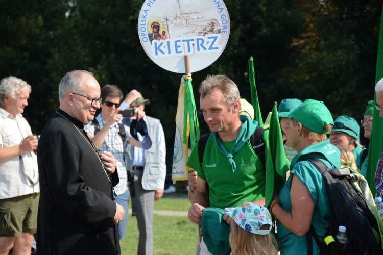 "Piątki" u celu drogi