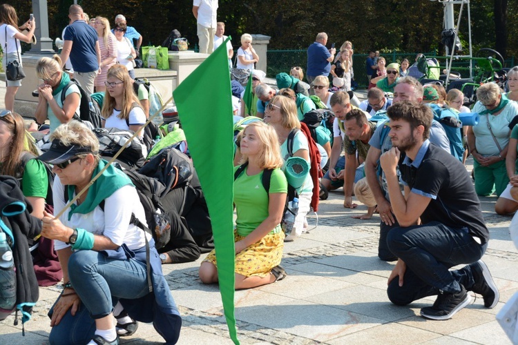 "Piątki" u celu drogi