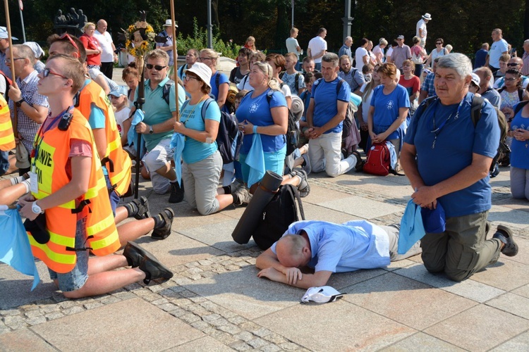 "Piątki" u celu drogi