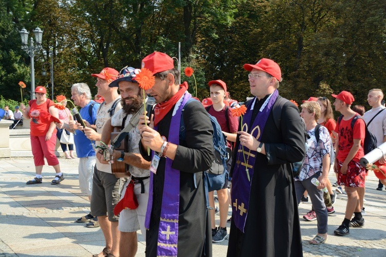 "Szóstki" meldują się u Matki Bożej