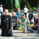 "Szóstki" meldują się u Matki Bożej