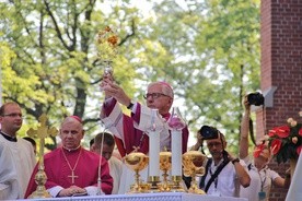 Wdzięczni Bogu i ludziom