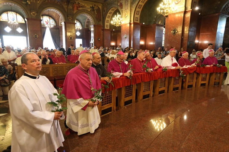 Pielgrzymka kobiet w Piekarach - cz. 3