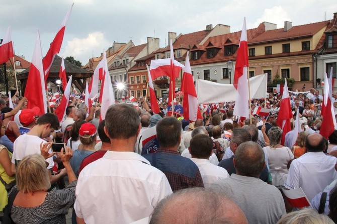 Premier w Sandomierzu