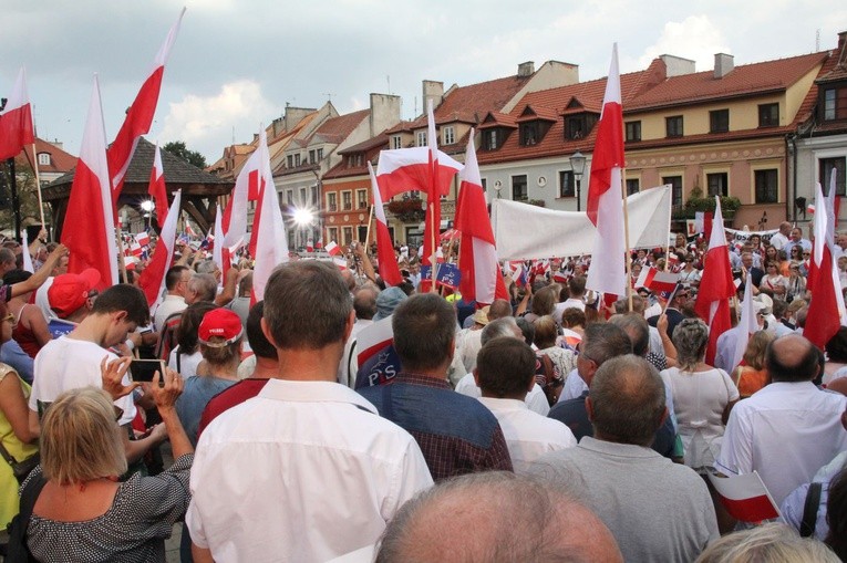 Premier w Sandomierzu