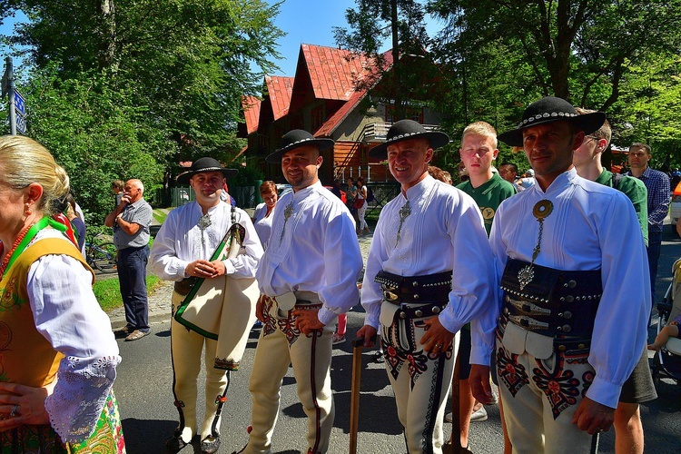 Modlitwa o pokój i korowód przez miasto 