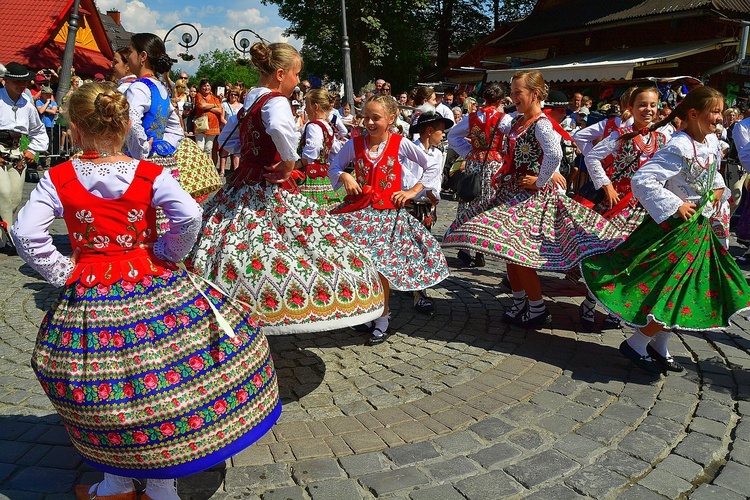 Modlitwa o pokój i korowód przez miasto 