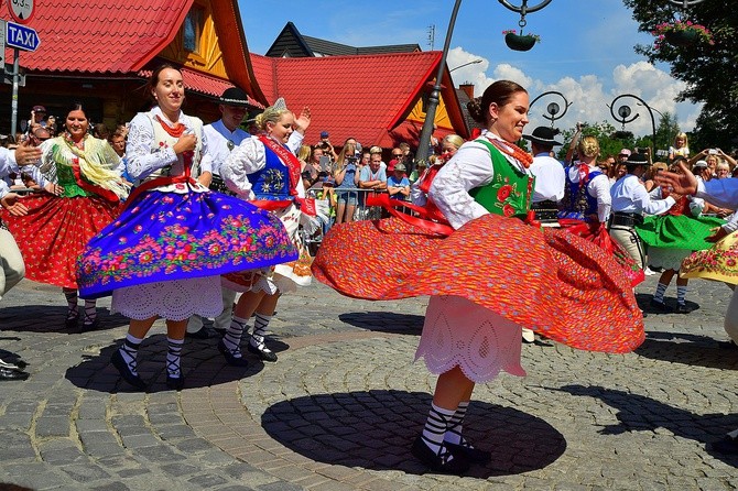 Modlitwa o pokój i korowód przez miasto 