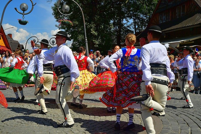 Modlitwa o pokój i korowód przez miasto 