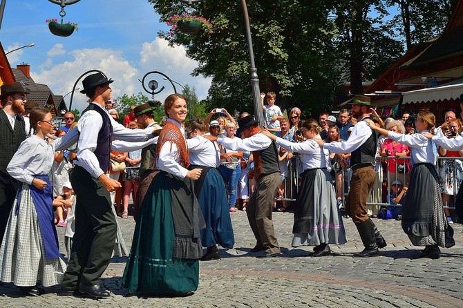 Modlitwa o pokój i korowód przez miasto 