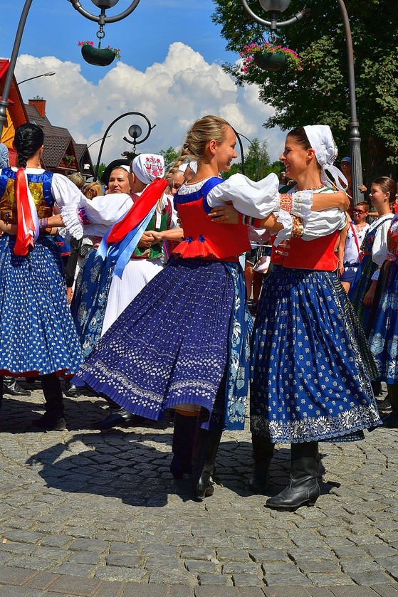 Modlitwa o pokój i korowód przez miasto 