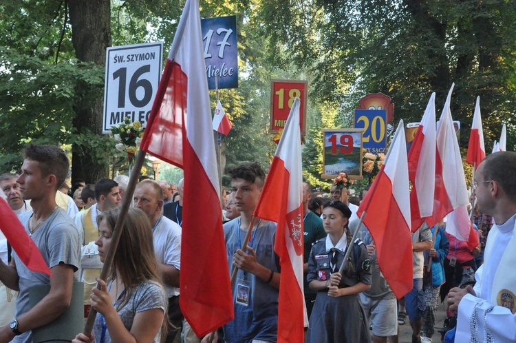 Procesja do ołtarza, Msza w Zielenicach