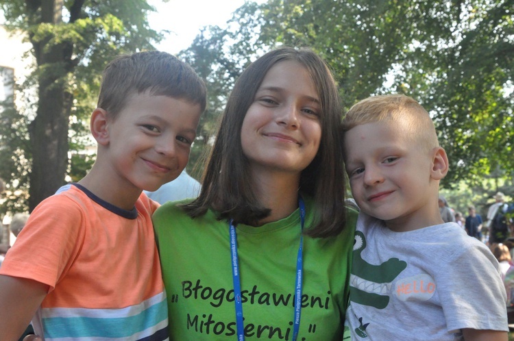 Zielenice, Msza św., cz. B