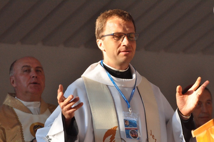 Zielenice, Msza św., cz. B