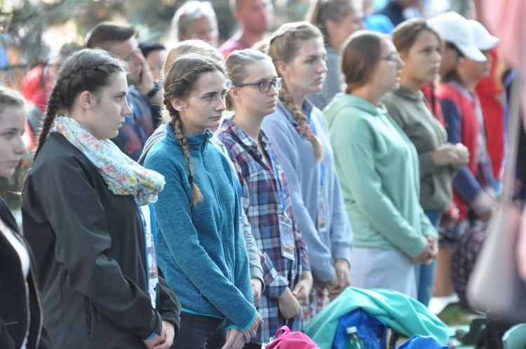 Zielenice, Msza św., cz. B