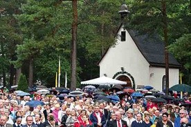 Przyjmij tę obrączkę jako znak...