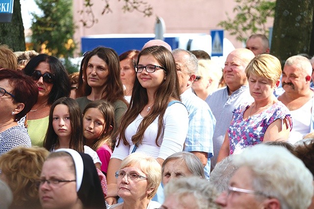 Starsi i młodsi na uroczystościach diecezjalnych, które odbyły się 19 sierpnia.