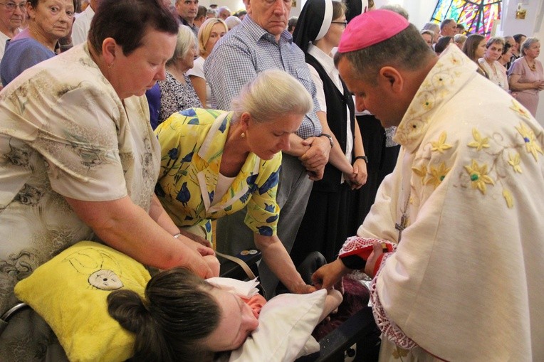 Chorzy i ciepiący u Matki Bożej na Pasierbcu