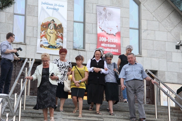 Chorzy i ciepiący u Matki Bożej na Pasierbcu