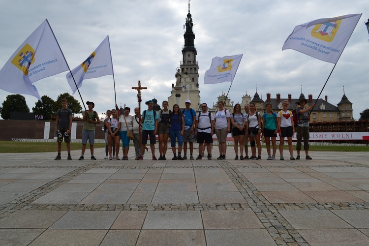 Pielgrzymka KSM na Jasną Górę - cz. 1