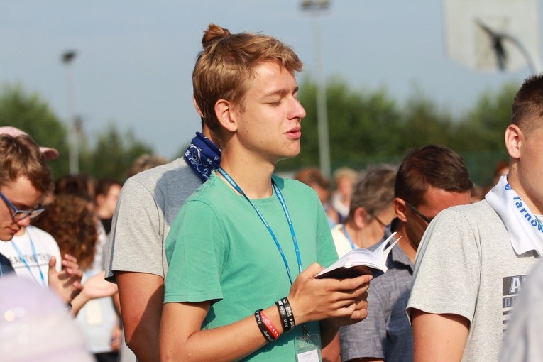 Sokolniki, Msza św. część B