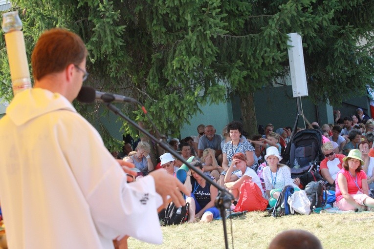 Sokolniki, Msza św. część A