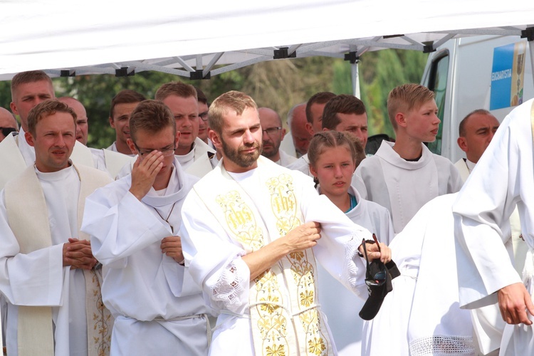 Sokolniki, Msza św. część A